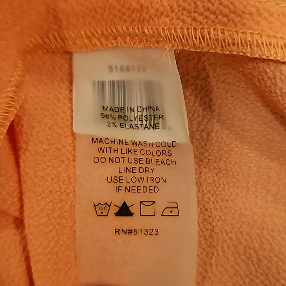 💕VINCE CAMUTO💕 Cold Shoulder Short Sleeve Blouse ~ Salmon Pink Medium M NWOT - Image 7