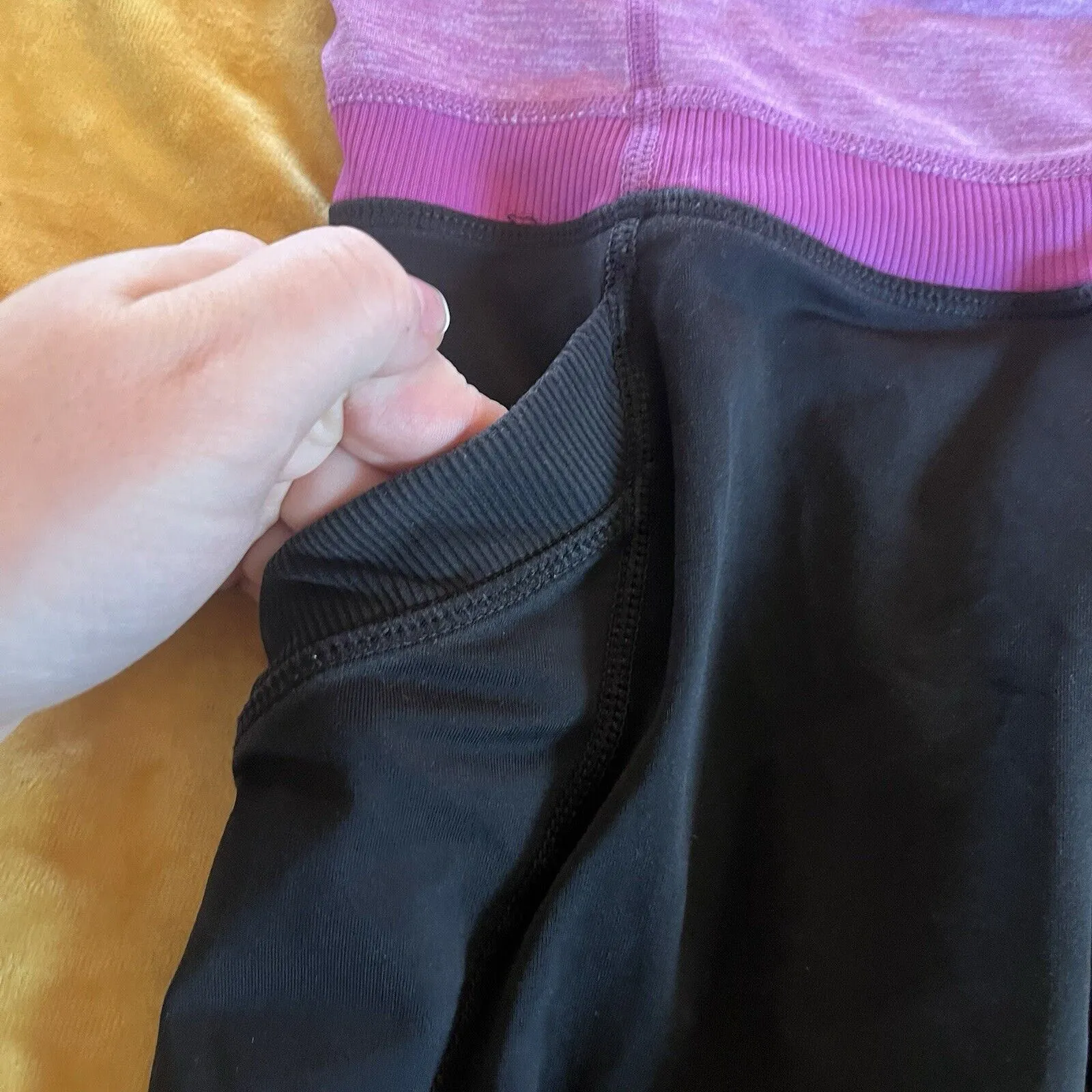 Lululemon Pants Women 2 Pink Black Crop 19" Rear Zipper Pocket Run Pockets - Image 4
