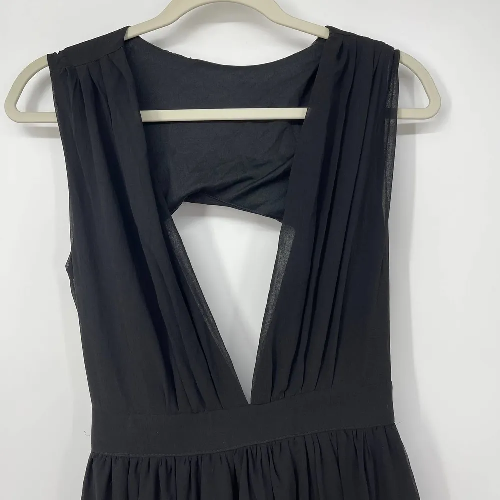 BISHOP + YOUNG BLACK PLUNGING NECKLINE FLOWY SILHOUETTE MAXI DRESS MEDIUM - Image 3