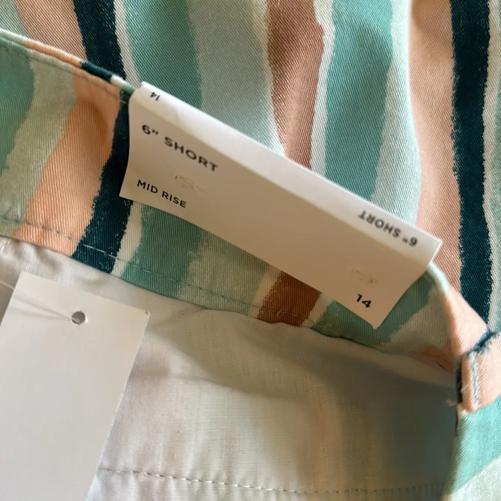 NWT LOFT 6” HIGH WAISTED MULTICOLORED COTTON STRIPED SHORTS - Image 6