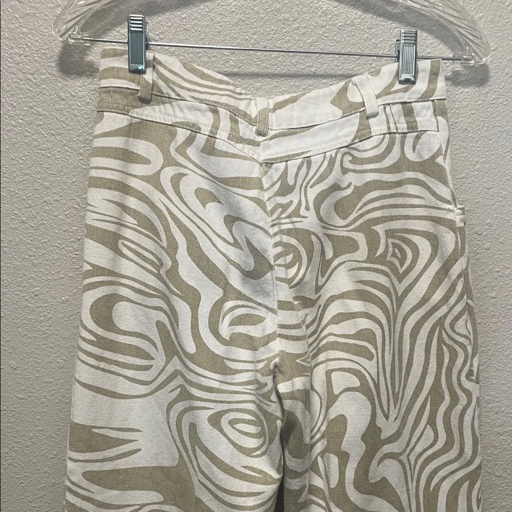 Love + Harmony WATER PAINT PANT IN TAN - Image 5