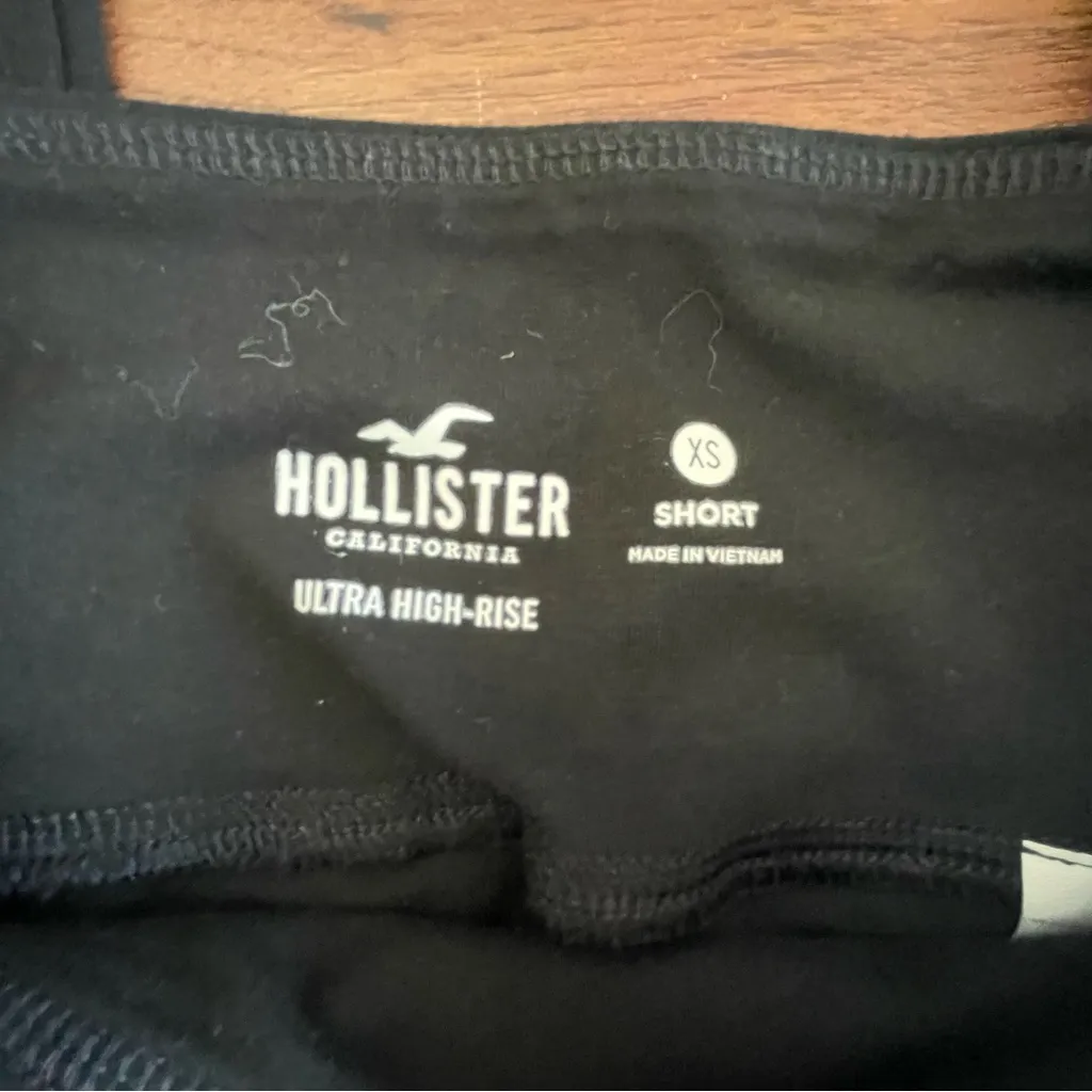 Hollister yoga pants - Image 4