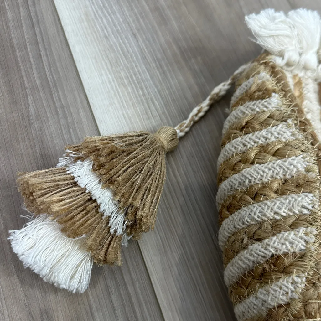 Shiraleah mare straw tassel clutch bag - Image 3