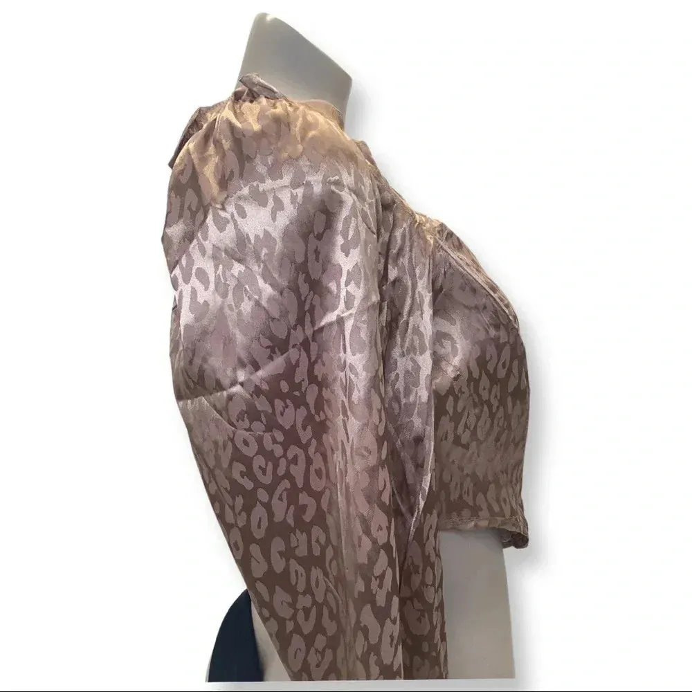 Milk & Honey Size Large Satin Cheetah Print Wired Bustier Top. New With Tags. - Image 2