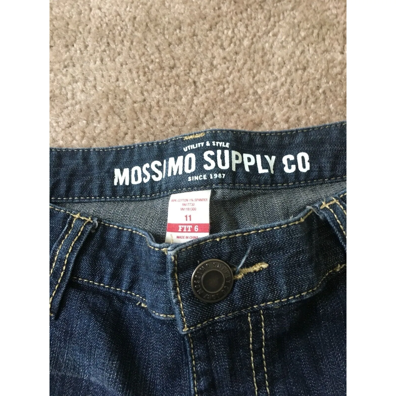 Mossimo Women's Juniors Blue Jean Shorts with Pockets Size 11 - Image 3
