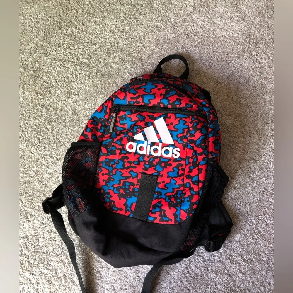 Adidas camo Backpack padded straps adjustable mesh pockets zip pockets 15”x12” - Image 2