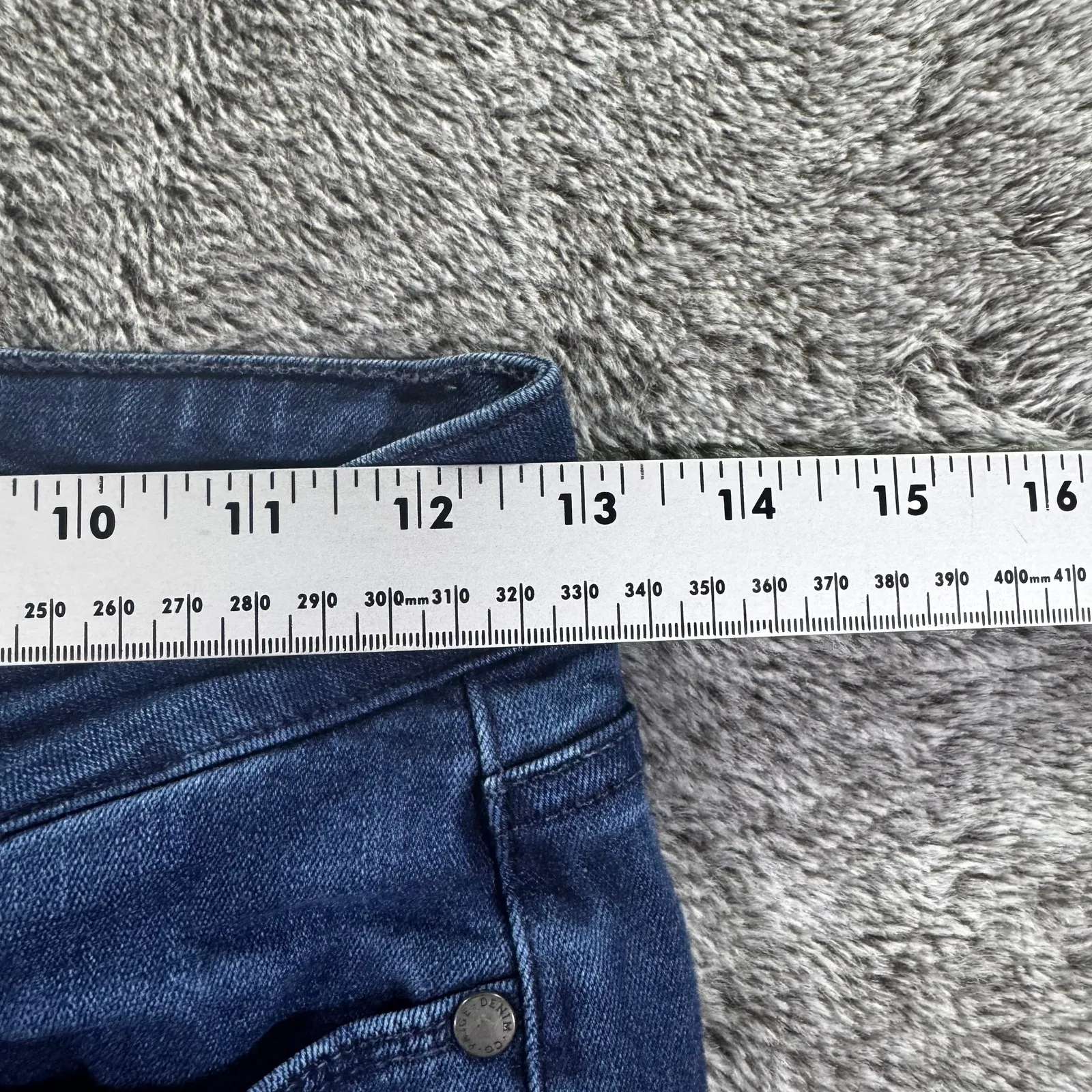 PAIGE Denim Jeans Verdugo Crop Women's 26 Blue - Image 6