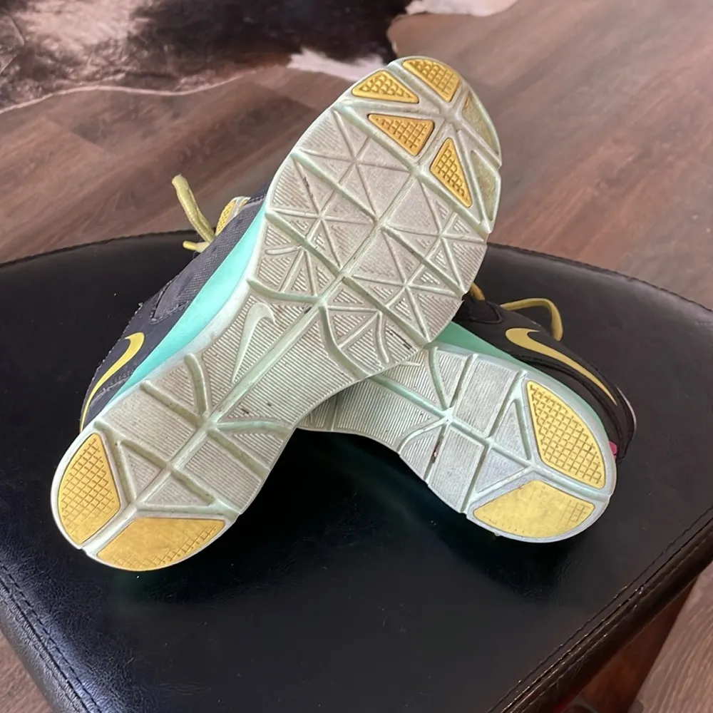 Nike Flex Womens Trainer 3 - Size UK 6  - Mint Green/Black/Yellow - 580374-004 - Image 4