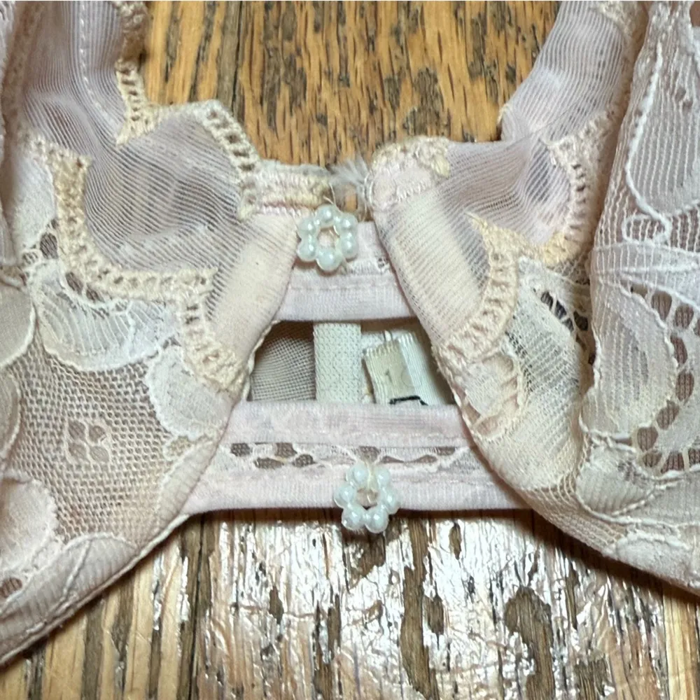 CHRISTIAN DIOR Vintage Lace Bra Floral Pink Lingerie 34C - Image 2
