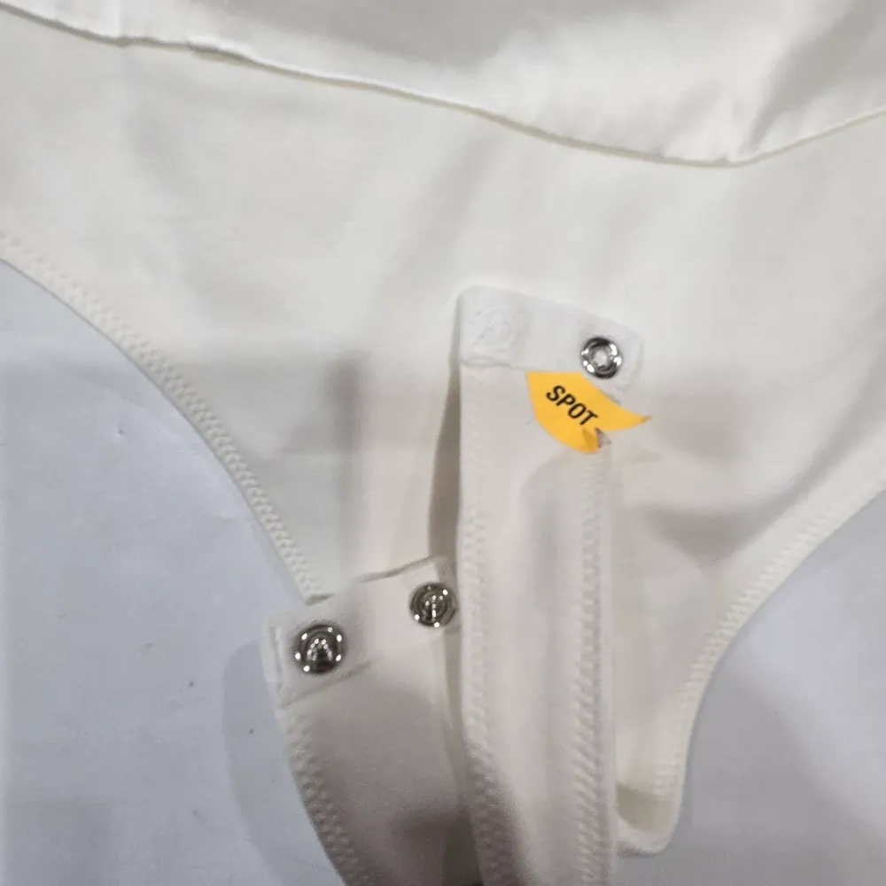 h:ours Tabitha Bodysuit in White - Image 4