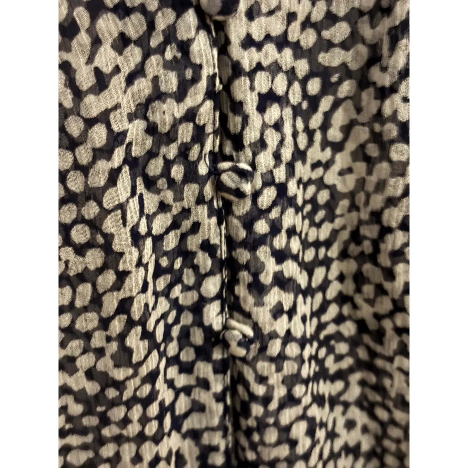 JOIE Black White Dotted Sheer V Neck 3/4 Sleeve Top Blouse Womens 100% silk - Image 4