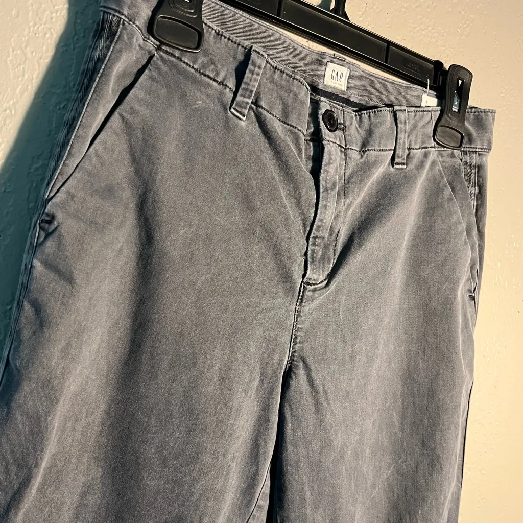 GAP Gray Straight Leg Jeans Casual Style Girlfriend Chinos Pants SZ 2 Khakis - Image 4