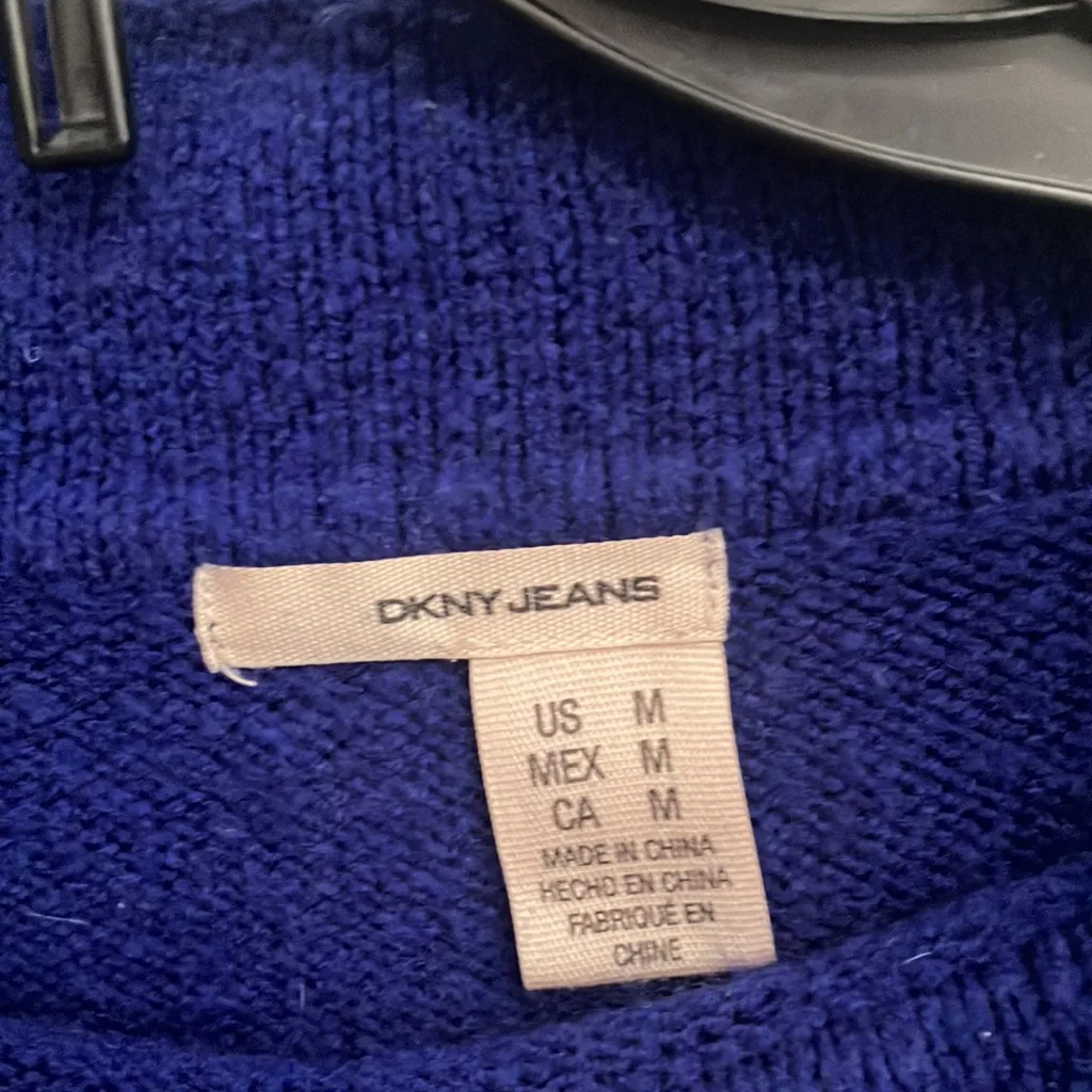 FINAL MARKDOWN Dkny jeans sweater medium - Image 3