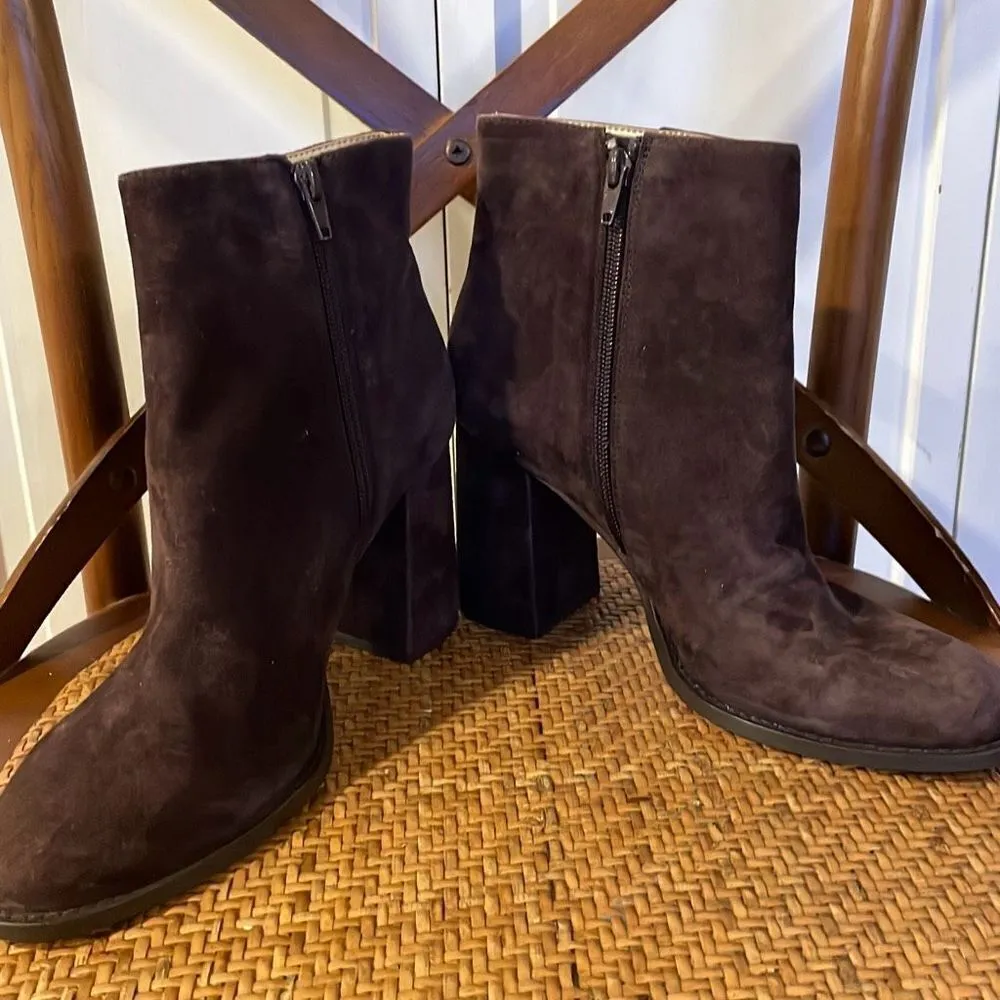 Ann Taylor  chocolate suede block heel booties size 8 - Image 9