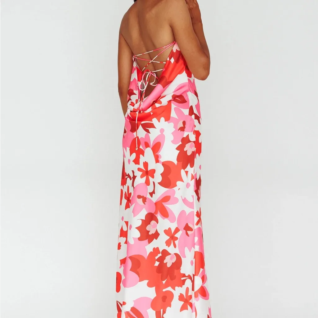 Latisha Strappy Cowl Back Midi Dress Floral Red small NWT - Image 2