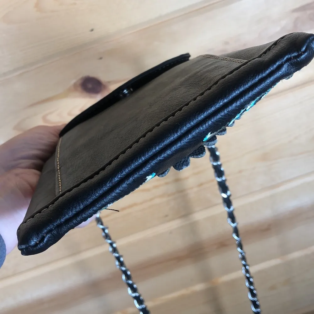 Montana West (American Bling) Turquoise/Black Leather Phone Crossbody Purse - Image 8