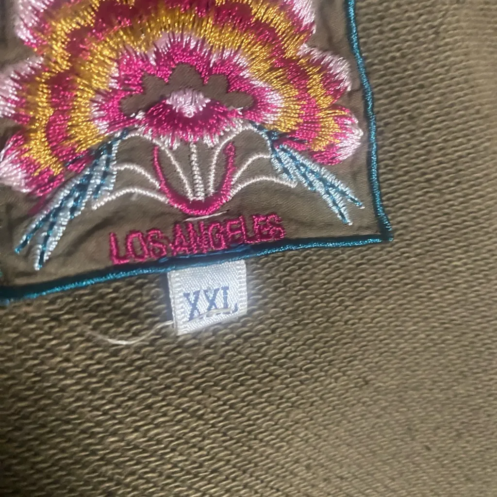 Los Angeles Johnny Was - Luxurious
Olive Floral Embroidered
Cardigan/Wrap. 
XXL - Image 9