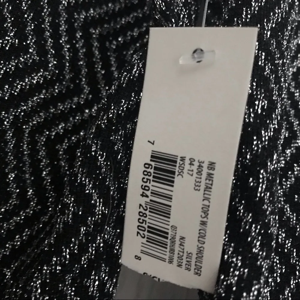 No Boundaries Cold shoulder metallic top - Image 9