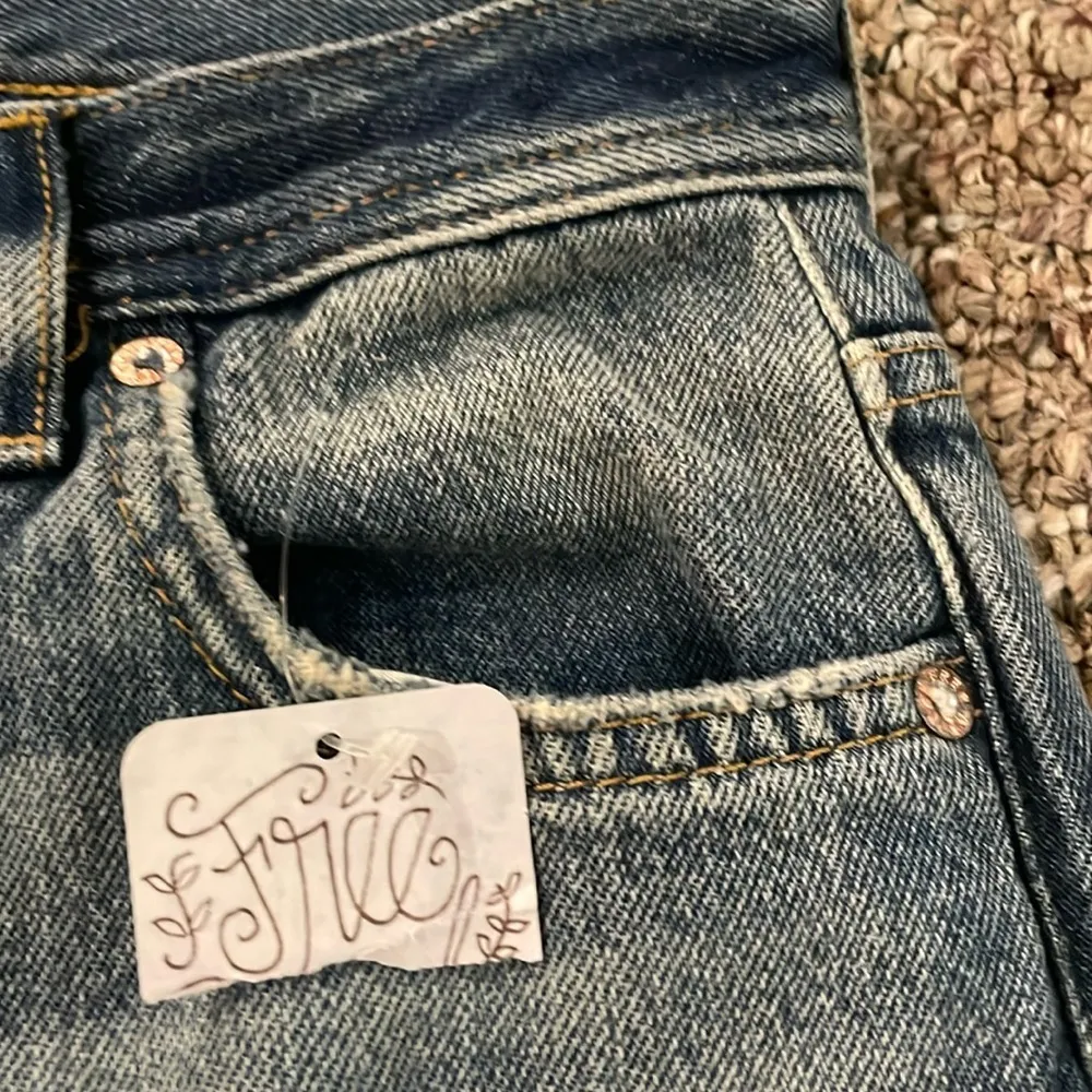 Womens New Free People We The Free Maggie Straight
Distressed Jean Light Stone - Image 6