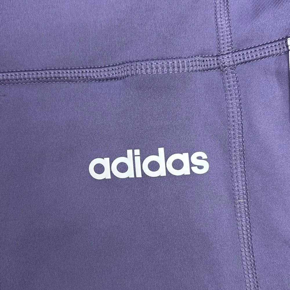 Climalite Light Purple with With Stripes Cropped Leggings Size Small - Image 5