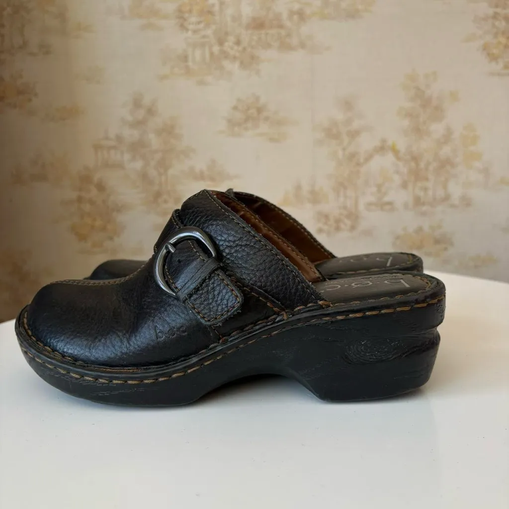 B.O.C. fairycore boho black leather buckle mule clogs size women’s 6M - Image 3