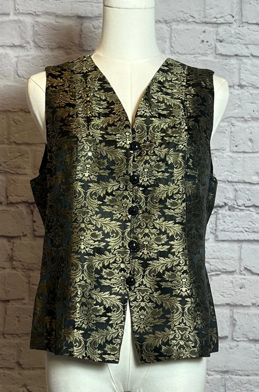 Worthington Black Gold Floral Brocade Vest Button Front Size 6 Petite - Image 1