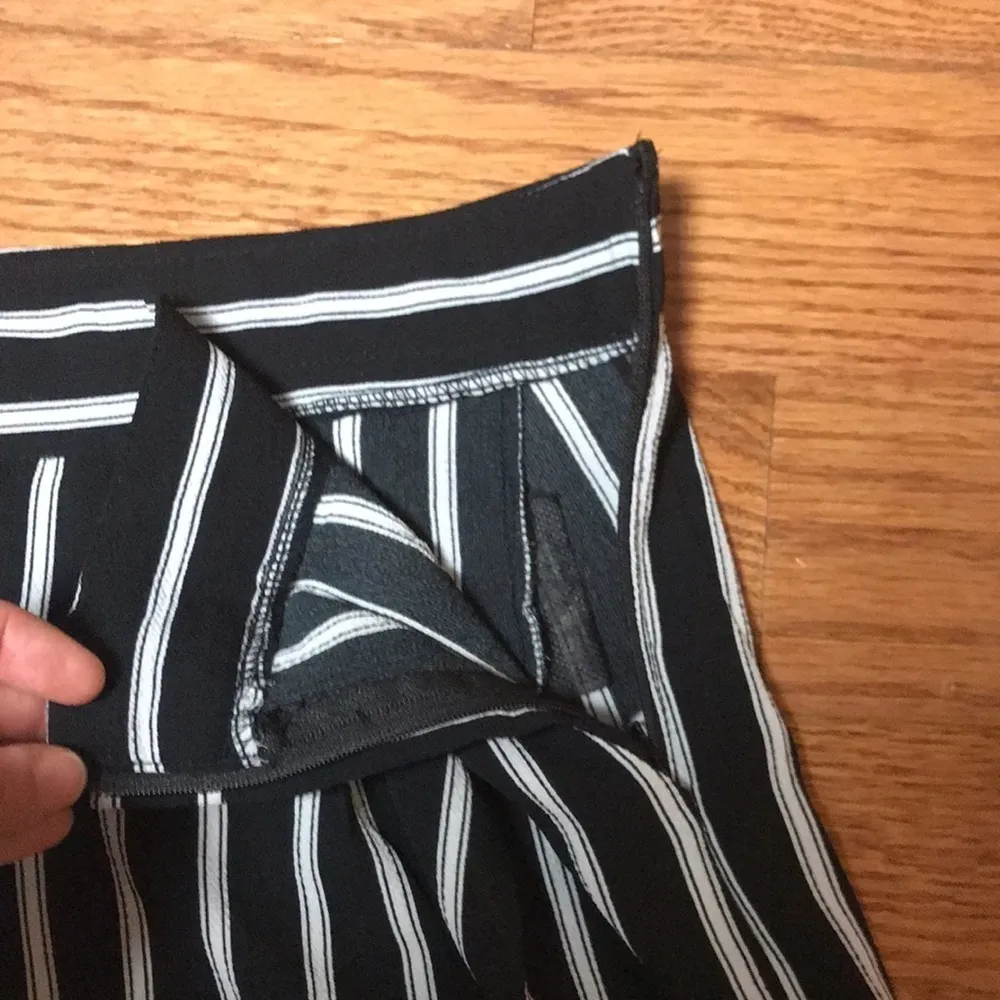 Cisono black white striped wide leg dress pants - Image 7