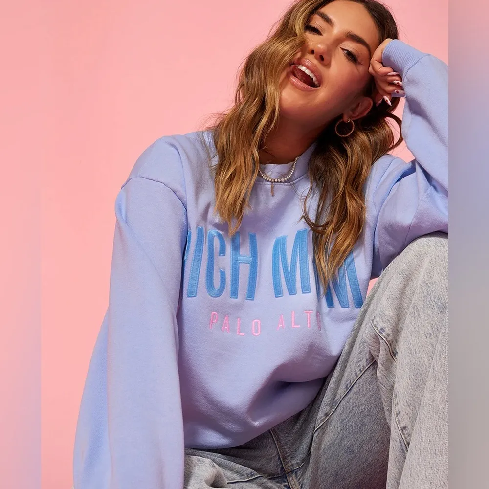 Tinx Merch Rich Mom Palo Alto sweatshirt crewneck embroidered pullover lavender - Image 8