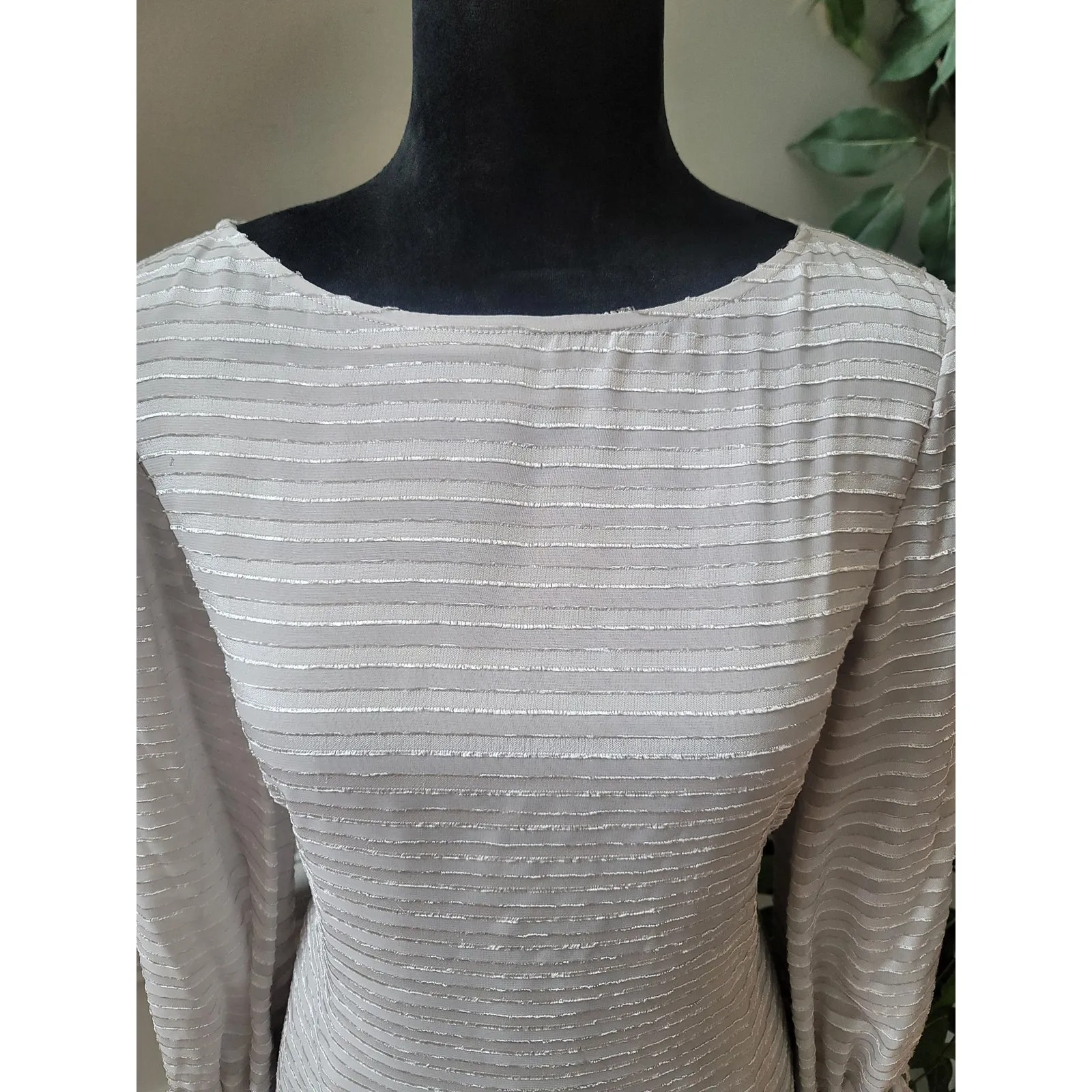Banana Republic Blouse Women's Petite Small White Sheer Stripe Long Sleeve Top - Image 3