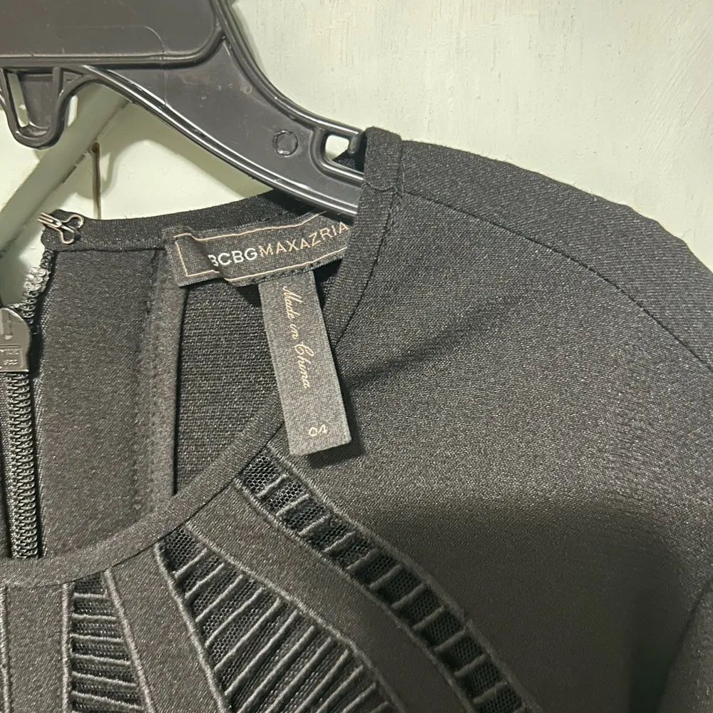 BCBGMaxAzria Black Short Sleeve Romper - Image 8