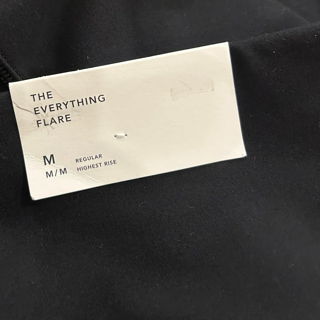 American Eagle Black The Everything High Waisted Flare Leggings Size Medium NEW - Image 10