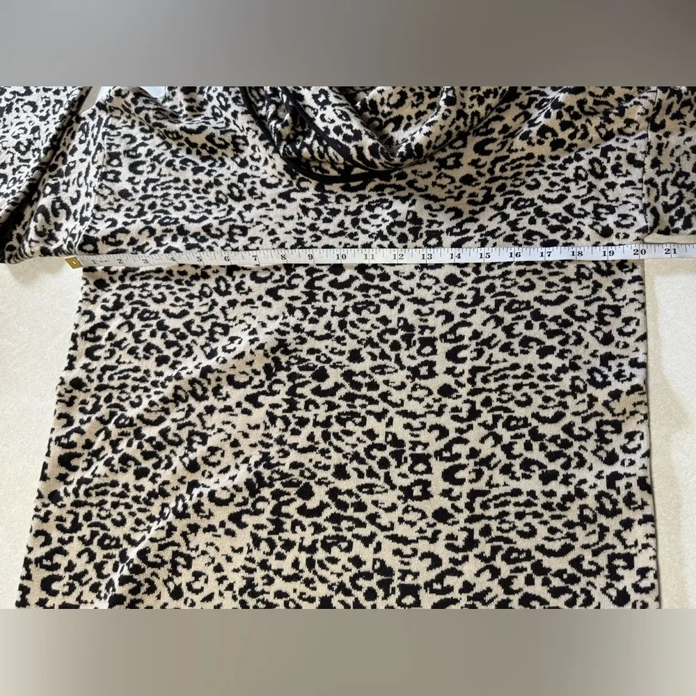 Calvin Klein Women's Cheetah Print Cowl Neck Long Sleeves Pullover Sweater Sz S - Image 10