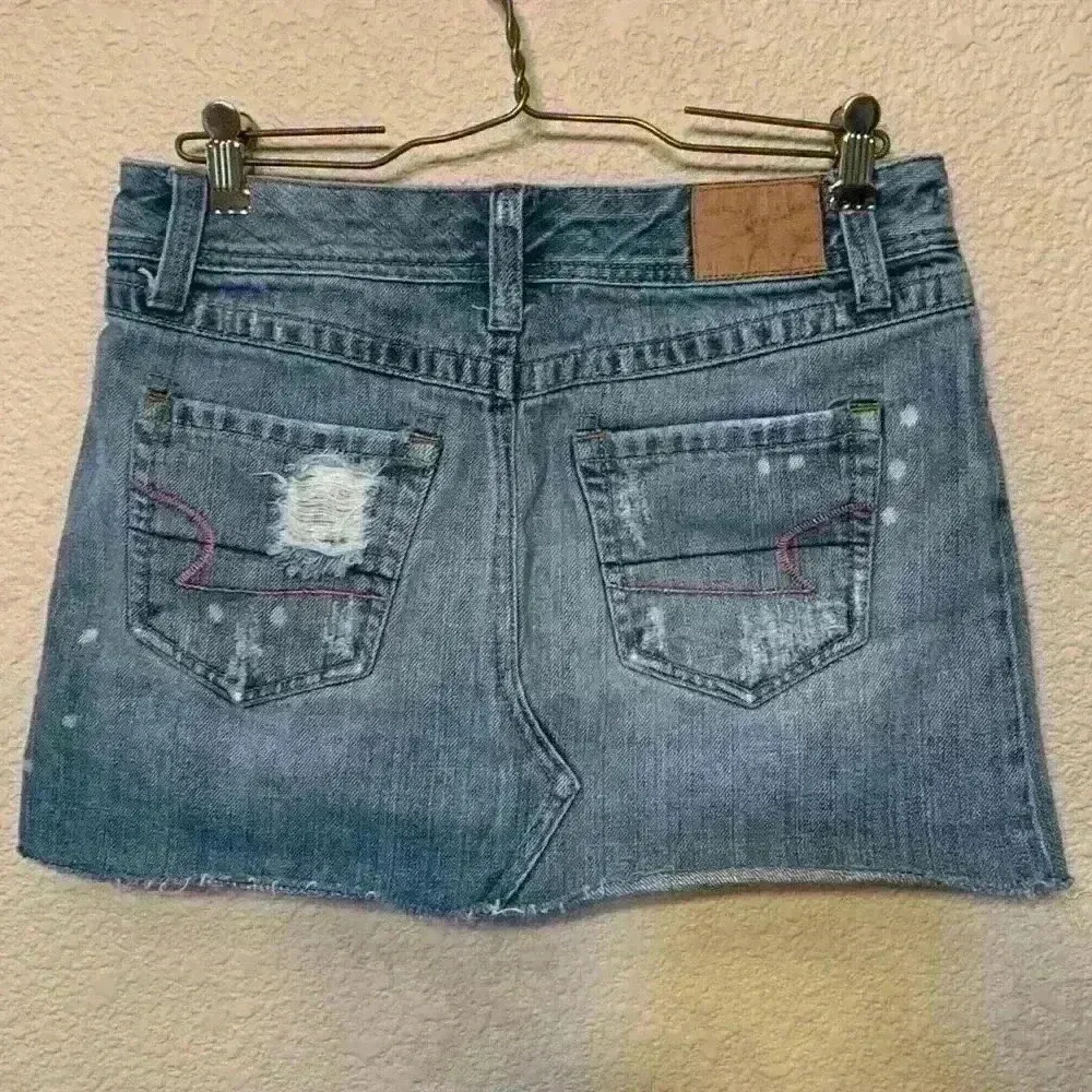 American Eagle denim mini skirt sz 27 fall western concert winter y2k distressed - Image 4