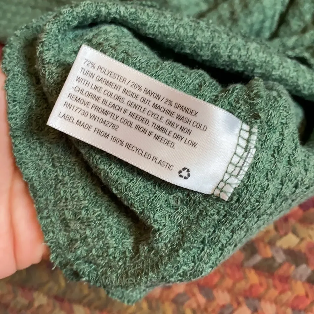 GREEN WAFFLE KNIT LONG SLEEVE BASIC TEE - Image 4