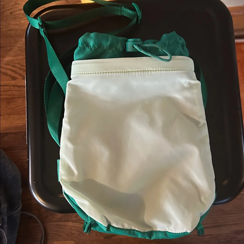 Lululemon Water Bottle Crossbody with Drawstring and Zipper Pocket - Teal Green - Image 2