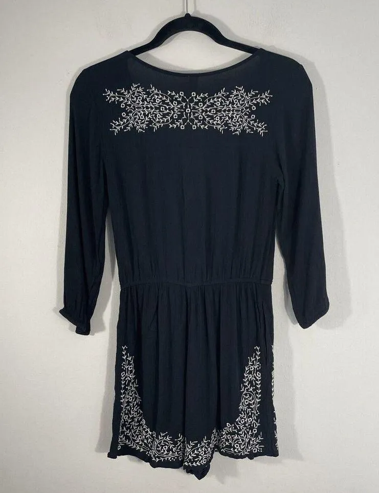 Bethany Mota Romper Shorts Womens Size XS Gauze Black Embroidered Faux Wrap Boho - Image 4