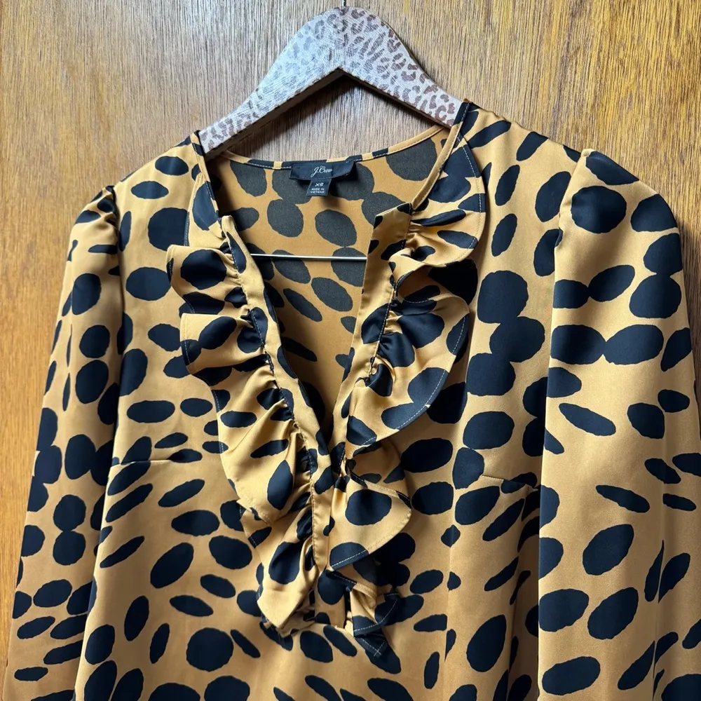 J. Crew Long-Sleeve Ruffle-Front Blouse Top Wavy Dots Leopard Animal Print XS - Image 7