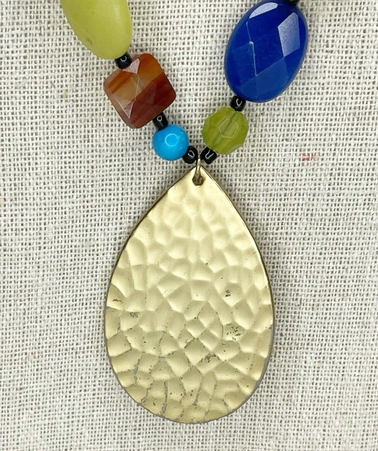 Chicos Colorful Beaded Gold Tone Hammered Teardrop Pendant Necklace ✨ - Image 3