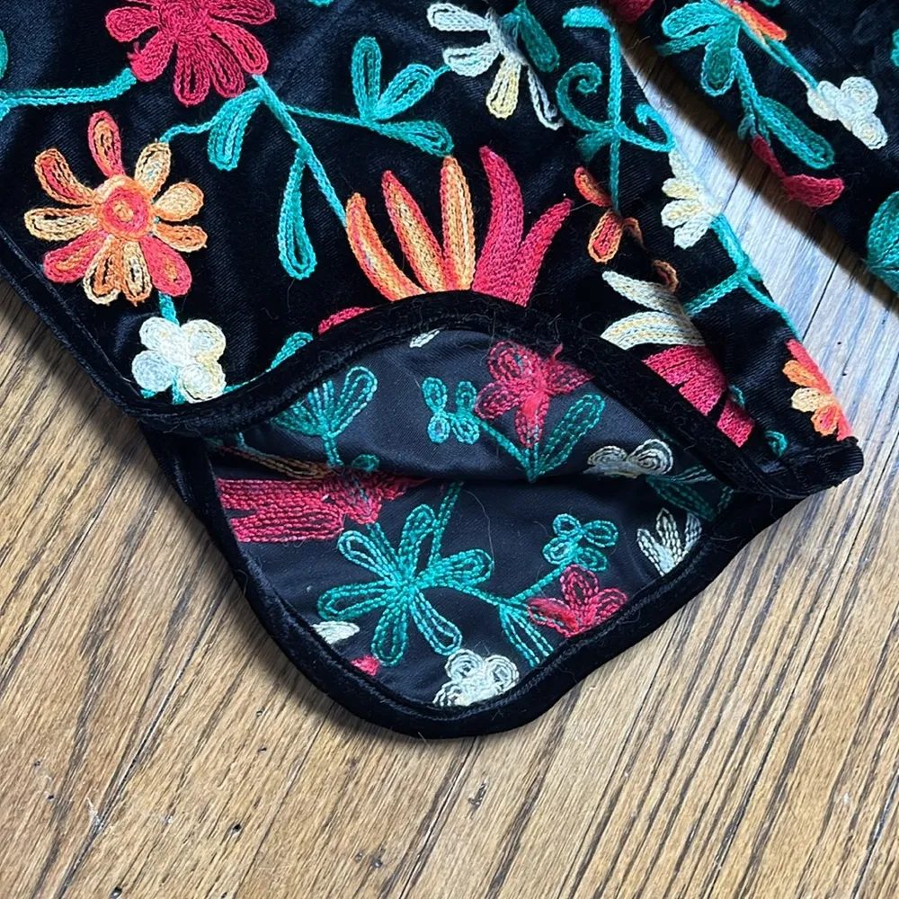 Zara Knit Velvet Colorful Floral Embroidered Pull On Tulip Hem Jogger Pants - Image 5