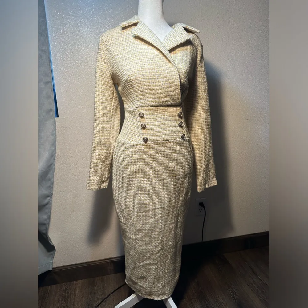 Winter dresses yellow tone long sleeve crossed collar woman size s - Image 3