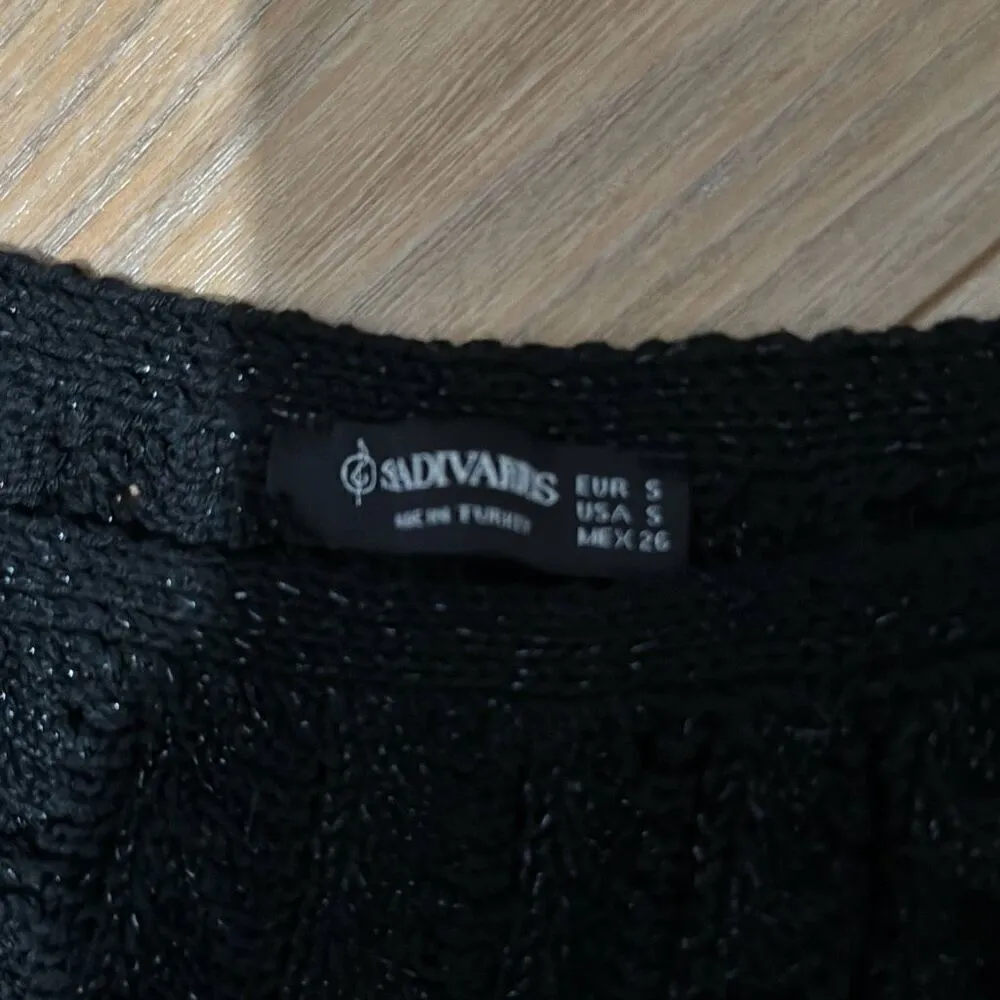 Stradivarius black sparkly one shoulder top size small - Image 4