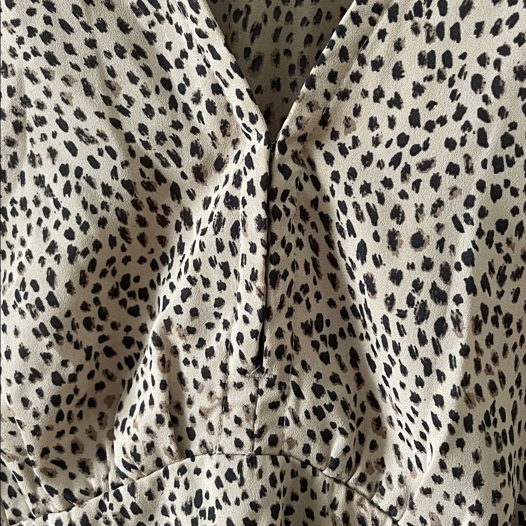 ABERCROMBIE & FITCH Cheetah Print Puff Sleeve V-Neck Smocked Blouse Top Size XL - Image 6