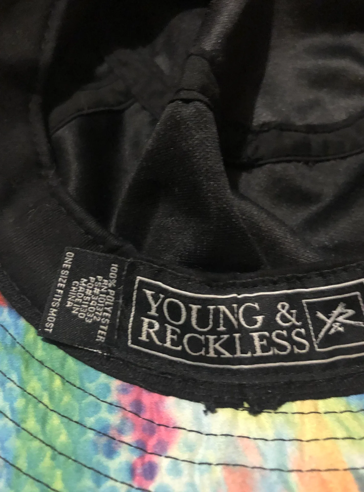 Young & reckless Hat - Image 7