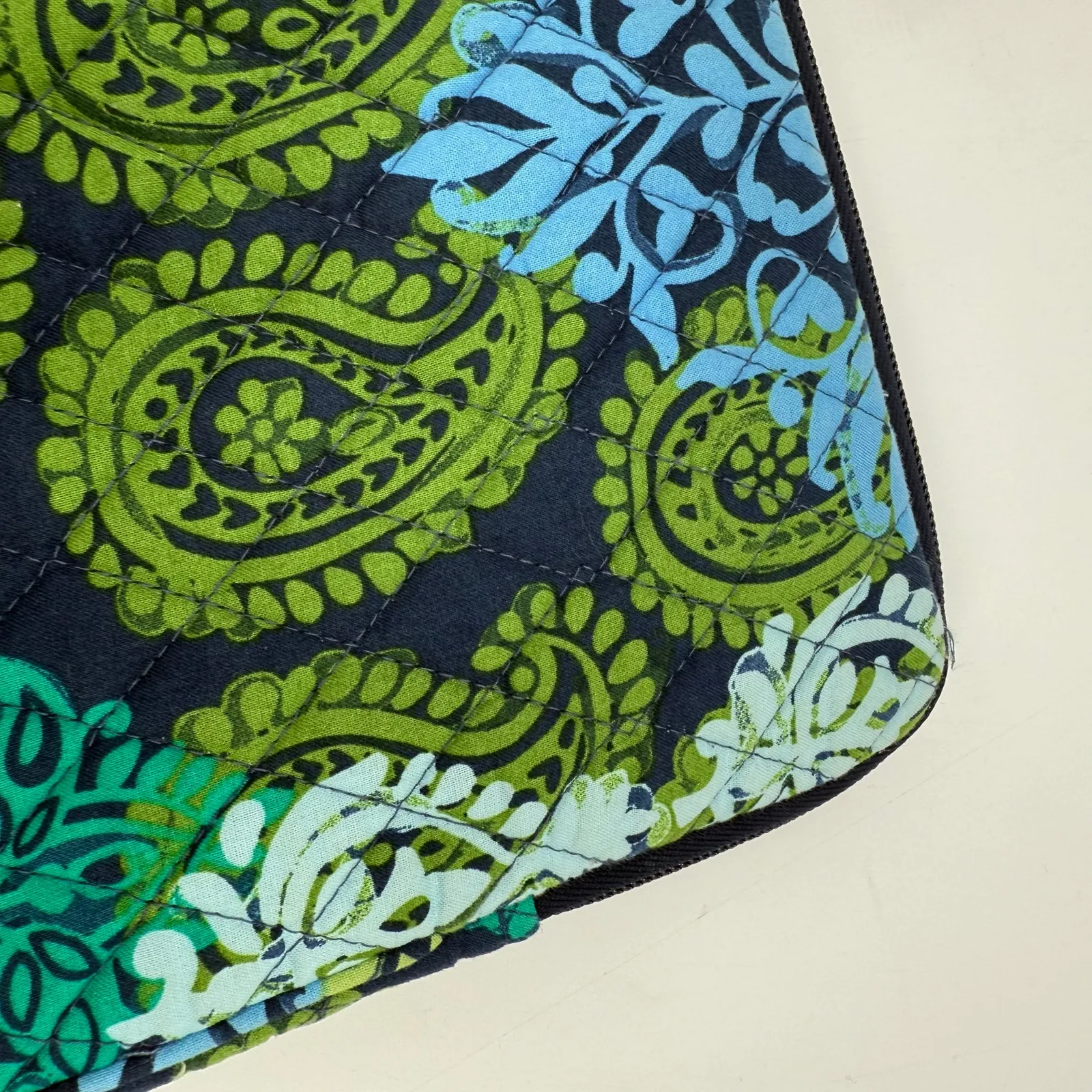 Vera Bradley 13" Tablet Laptop Sleeve Padded Caribbean Sea Zipper Quilt Case - Image 7