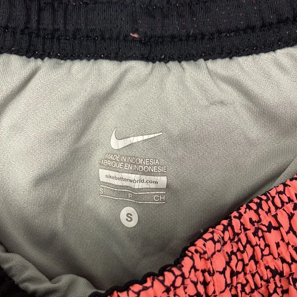 Nike| Neon Salmon Colored Running Shorts sz Small - Image 4