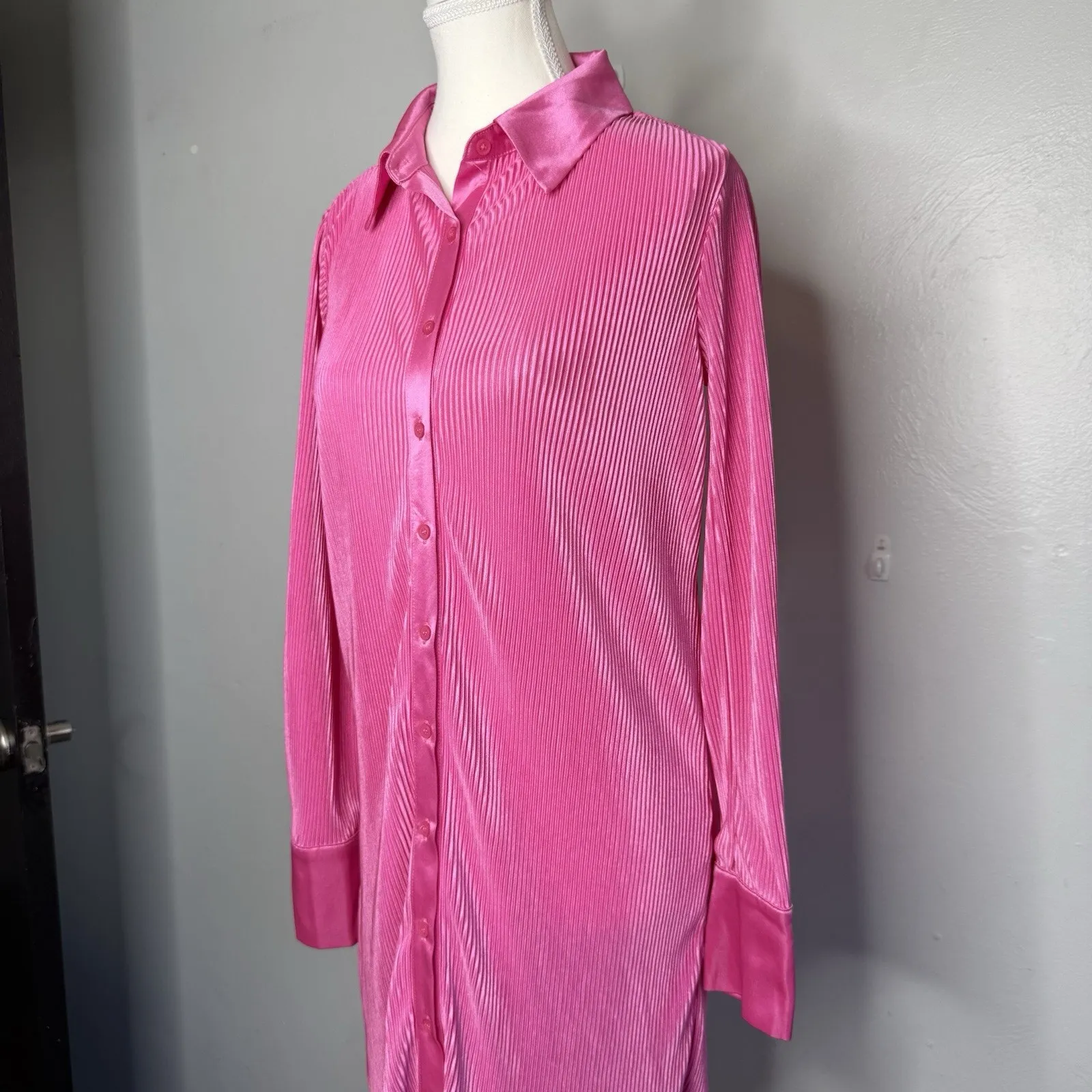 RO & DE Hot Pink Pleated Satin Button Front Long Sleeve Mini Shirt Dress Sz S - Image 2