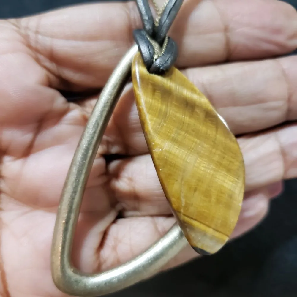 Women Fashion Abstract Triangular Bezel Fossil Pendant Necklace w/ Lobster Clasp Yellow - Image 6