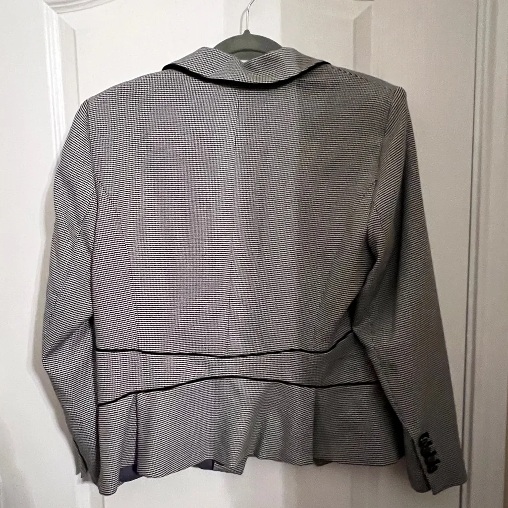 White House Black Market Gray Blazer Tailored Suit Jacket - Image 2