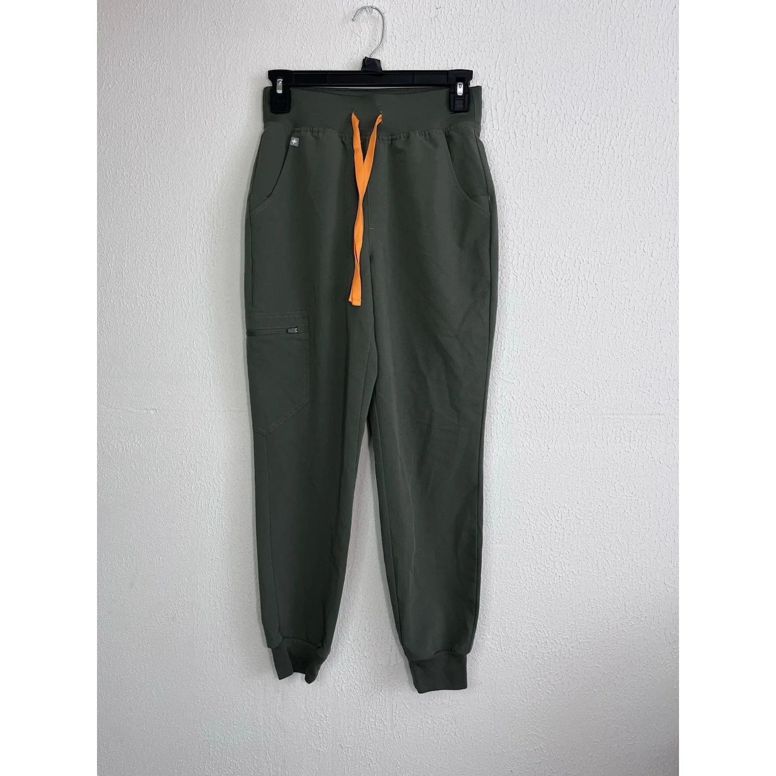 Figs Scrubs Set Womens XS Halle V-Neck Long Sleeve Tunic Top Zamora Joggers - Image 2