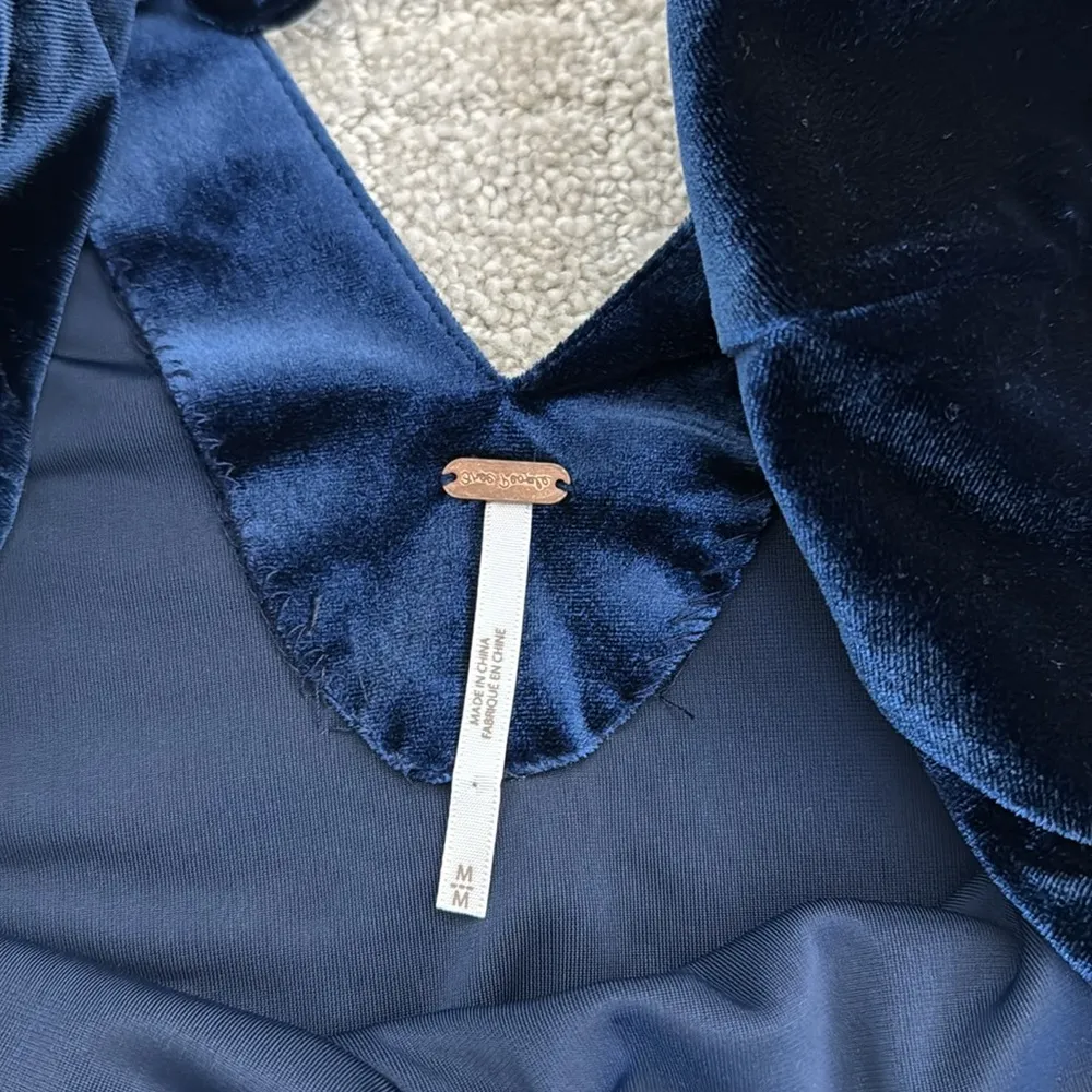 Free People Misha Dress Mini Deep Blue Long Sleeve V-Neck Tie Back A-Line Sz L - Image 7